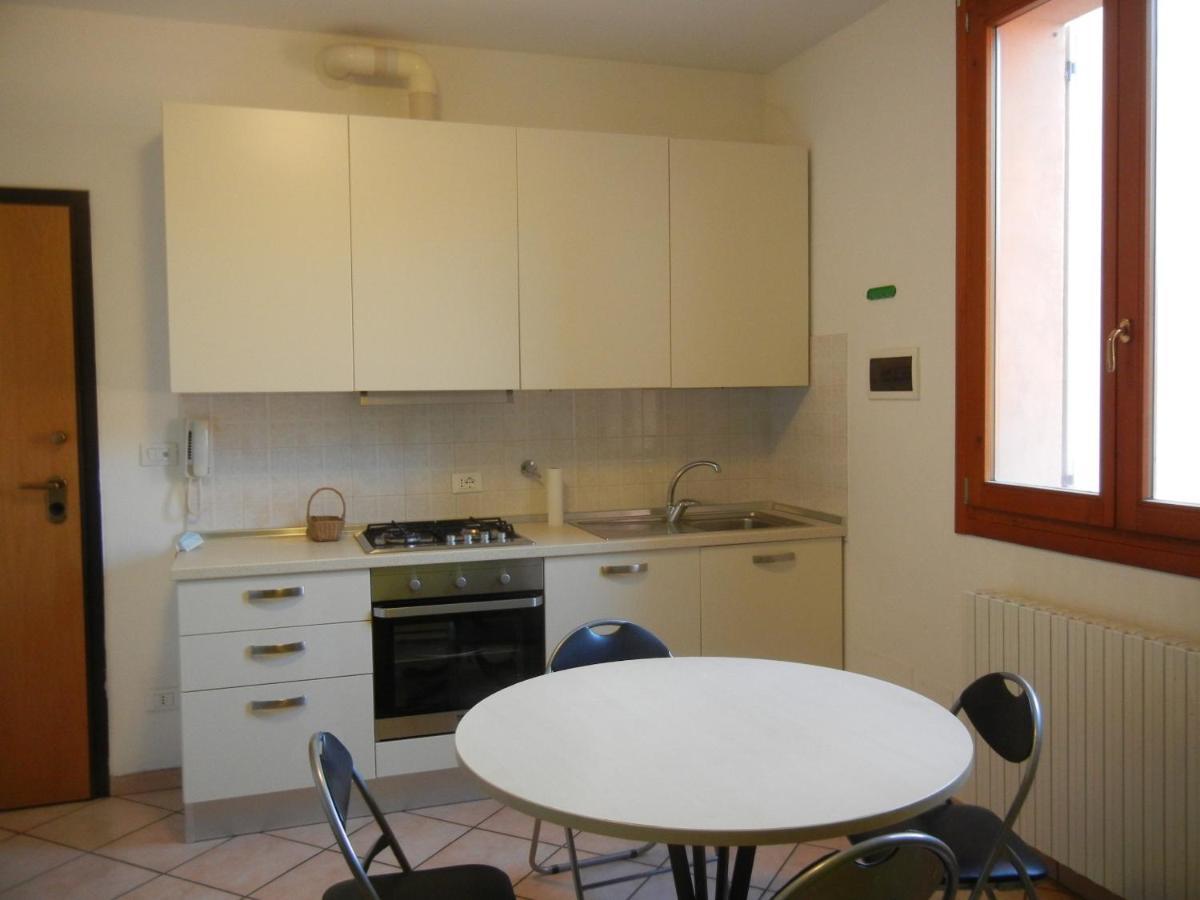 Casa Vacanze Medicina Екстериор снимка